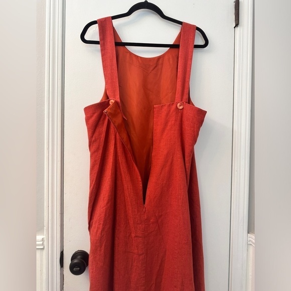 Maggie London Sleeveless Linen Blend Side Button Maxi in Clay Size 12 - Picture 6 of 13